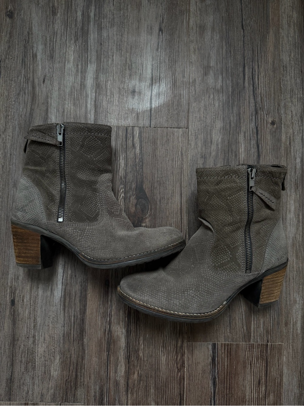 Women's Suede Ankle Boot with Side Zip